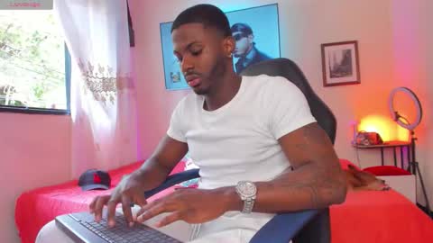 ethan travis online show from 22, 12, 2025