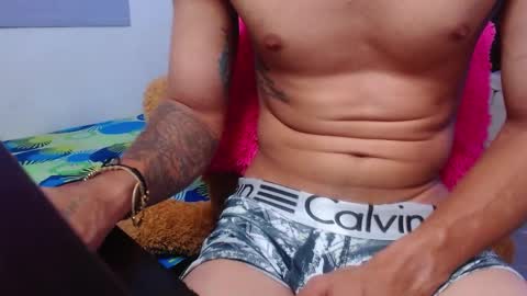 Snapshot of ethan_white_ chatting on 21, 2, 2025 ethan white online show from 21, 2, 2025