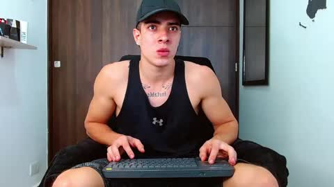 ethangreey1 online show from 11, 3, 2025