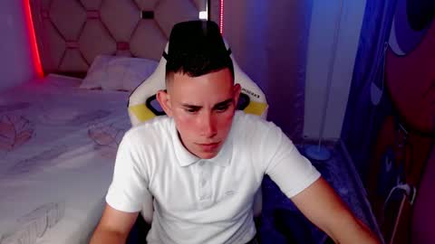Snapshot of ethann_03 chatting on 2, 3, 2025 Ethan online show from 2, 3, 2025