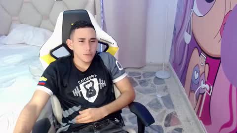 Snapshot of ethann_03 chatting on 8, 3, 2025 Ethan online show from 8, 3, 2025