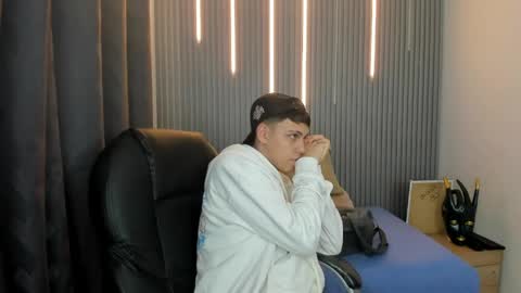 ethanx18 online show from 25, 5, 2026