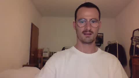 Snapshot of europe_bang chatting on 21, 9, 2025 Andrea online show from 21, 9, 2025