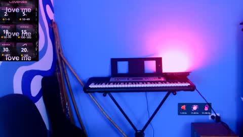 Iris Smile  independent model online show from 14, 4, 2026