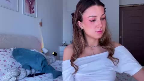 Snapshot of eva_collins_x chatting on 10, 7, 2026 Eva online show from 10, 7, 2026