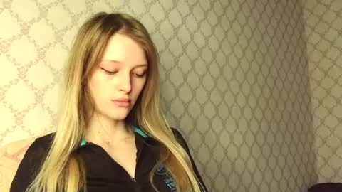 Snapshot of eva_eyre chatting on 15, 5, 2026 Evvie online show from 15, 5, 2026