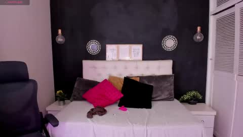 Snapshot of eva_hot_1 chatting on 4, 6, 2026 eva_hot_1 online show from 4, 6, 2026