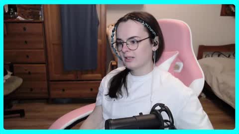 Snapshot of eva_katt chatting on 24, 1, 2025 Gamer Katt online show from 24, 1, 2025