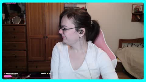 Snapshot of eva_katt chatting on 8, 2, 2025 Gamer Katt online show from 8, 2, 2025