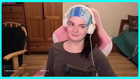 Snapshot of eva_katt chatting on 30, 9, 2025 Gamer Katt online show from 30, 9, 2025