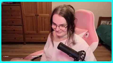 Snapshot of eva_katt chatting on 10, 10, 2025 Gamer Katt online show from 10, 10, 2025