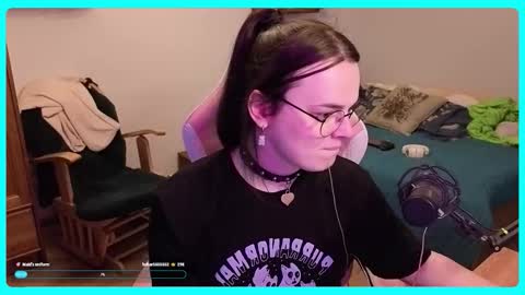 Snapshot of eva_katt chatting on 5, 11, 2025 Gamer Katt online show from 5, 11, 2025