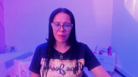 Eva  online show from 15, 2, 2026