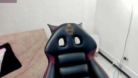 Eva  online show from 17, 3, 2026