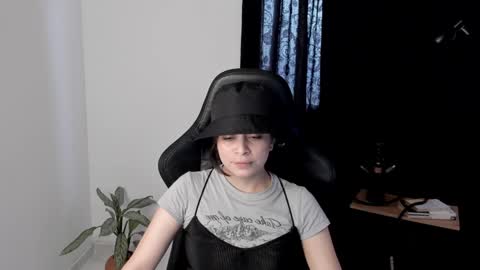 Snapshot of eva_monn chatting on 29, 12, 2024 eva_monn online show from 29, 12, 2024