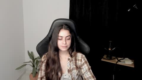 Snapshot of eva_monn chatting on 6, 1, 2025 eva_monn online show from 6, 1, 2025