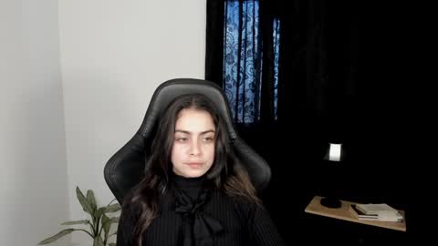 Snapshot of eva_monn chatting on 6, 1, 2025 eva_monn online show from 6, 1, 2025