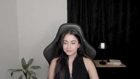 Snapshot of eva_monn chatting on 10, 1, 2025 eva_monn online show from 10, 1, 2025