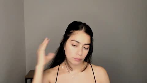Snapshot of eva_monn chatting on 2, 6, 2026 eva_monn online show from 2, 6, 2026