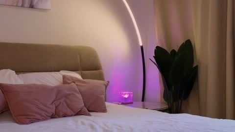 Eva online show from 5, 2, 2025