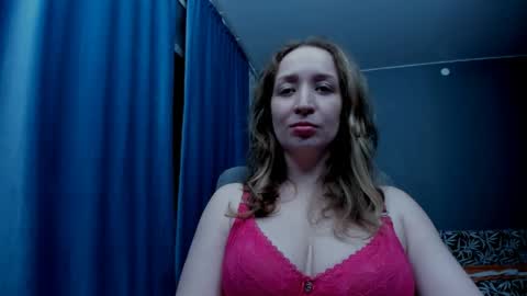 Snapshot of eva_rikchter chatting on 13, 4, 2026 Ice Goddess online show from 13, 4, 2026