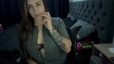 Eva Rose online show from 27, 7, 2026
