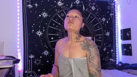 Eva  online show from 19, 11, 2025