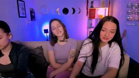 Snapshot of eva_smiith_ chatting on 30, 4, 2026 Eva online show from 30, 4, 2026