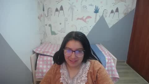 Snapshot of eva_smit_t chatting on 19, 12, 2025 eva_smit_t online show from 19, 12, 2025