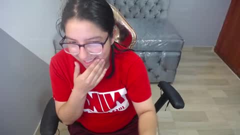 eva_smit_t online show from 1, 2, 2026