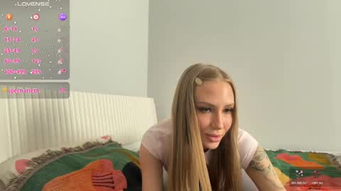 Snapshot of eva_vex chatting on 27, 4, 2026 Hello Im Eva online show from 27, 4, 2026
