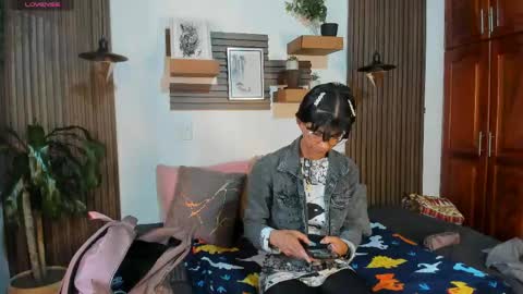 Snapshot of evaa_campbell chatting on 23, 4, 2026 Eva online show from 23, 4, 2026