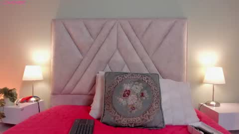 Snapshot of evaa_mills chatting on 29, 6, 2026 Eva online show from 29, 6, 2026