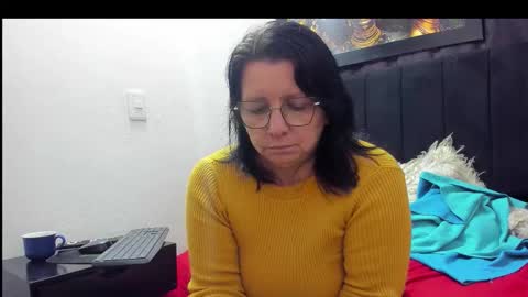 Snapshot of evaaross chatting on 18, 11, 2025 Eva online show from 18, 11, 2025