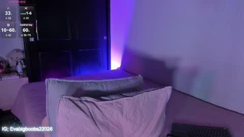 E V A  online show from 13, 7, 2026