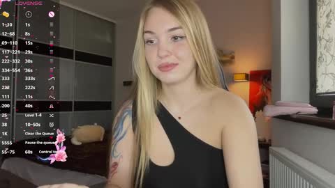 Snapshot of evacarter1 chatting on 24, 10, 2025 evacarter1 online show from 24, 10, 2025