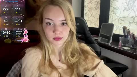 Snapshot of evacarter1 chatting on 22, 4, 2026 evacarter1 online show from 22, 4, 2026