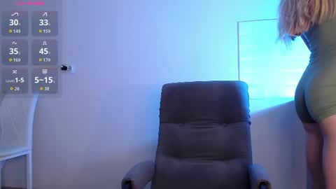Snapshot of evahailey_ chatting on 19, 6, 2026 Eva online show from 19, 6, 2026