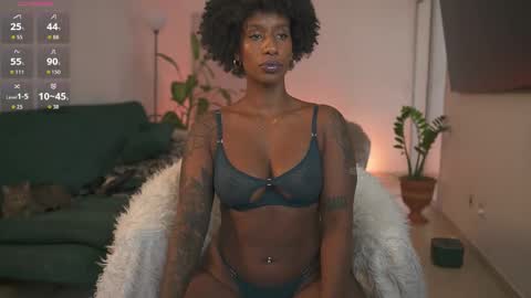 evajacksss_ online show from 14, 4, 2026