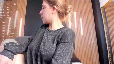 Snapshot of evaloviaa_ chatting on 25, 5, 2026 Eva online show from 25, 5, 2026