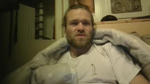 Snapshot of evalsmac chatting on 2, 3, 2026 Han online show from 2, 3, 2026