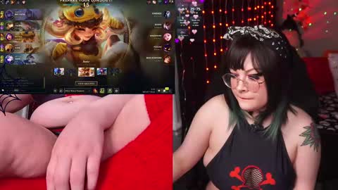 Snapshot of evamilaa chatting on 2, 11, 2025 Eva online show from 2, 11, 2025