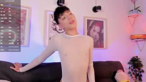 Evan voss  help me get 200 likesindependent model online show from 7, 3, 2026