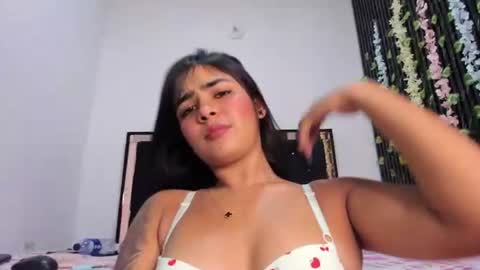 Snapshot of evangeline_sweet4 chatting on 10, 6, 2026 EVANGELINE online show from 10, 6, 2026