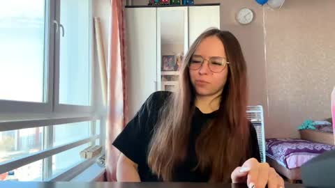 Mia online show from 22, 3, 2026