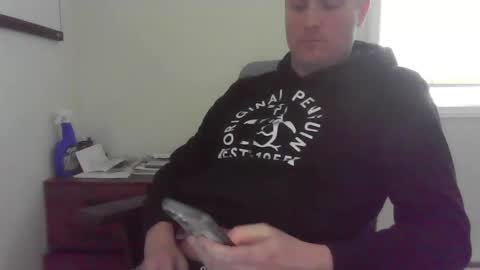 Snapshot of evans008 chatting on 6, 4, 2026 EvanS online show from 6, 4, 2026