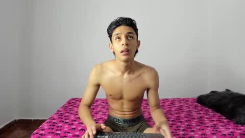 Snapshot of evans_collins24 chatting on 18, 1, 2025 Evans collins24 online show from 18, 1, 2025