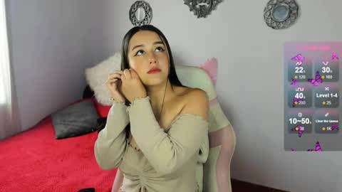 Snapshot of evans_hailey_15 chatting on 4, 2, 2025 hailey online show from 4, 2, 2025