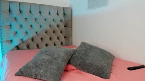 Eva Olimpo online show from 14, 1, 2026