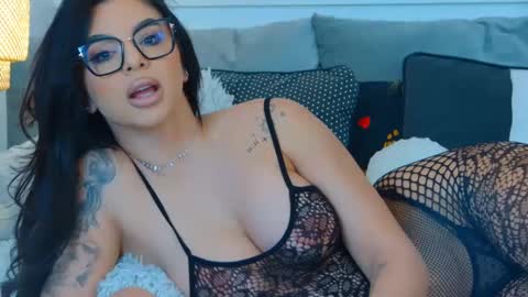 Snapshot of evareyss chatting on 9, 2, 2025 evareyss online show from 9, 2, 2025